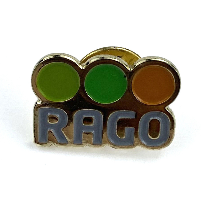 Pin de esmalte de rana de oro personalizado